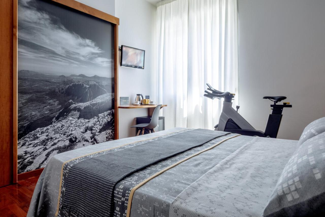 Euro Hotel Nuoro  Luaran gambar